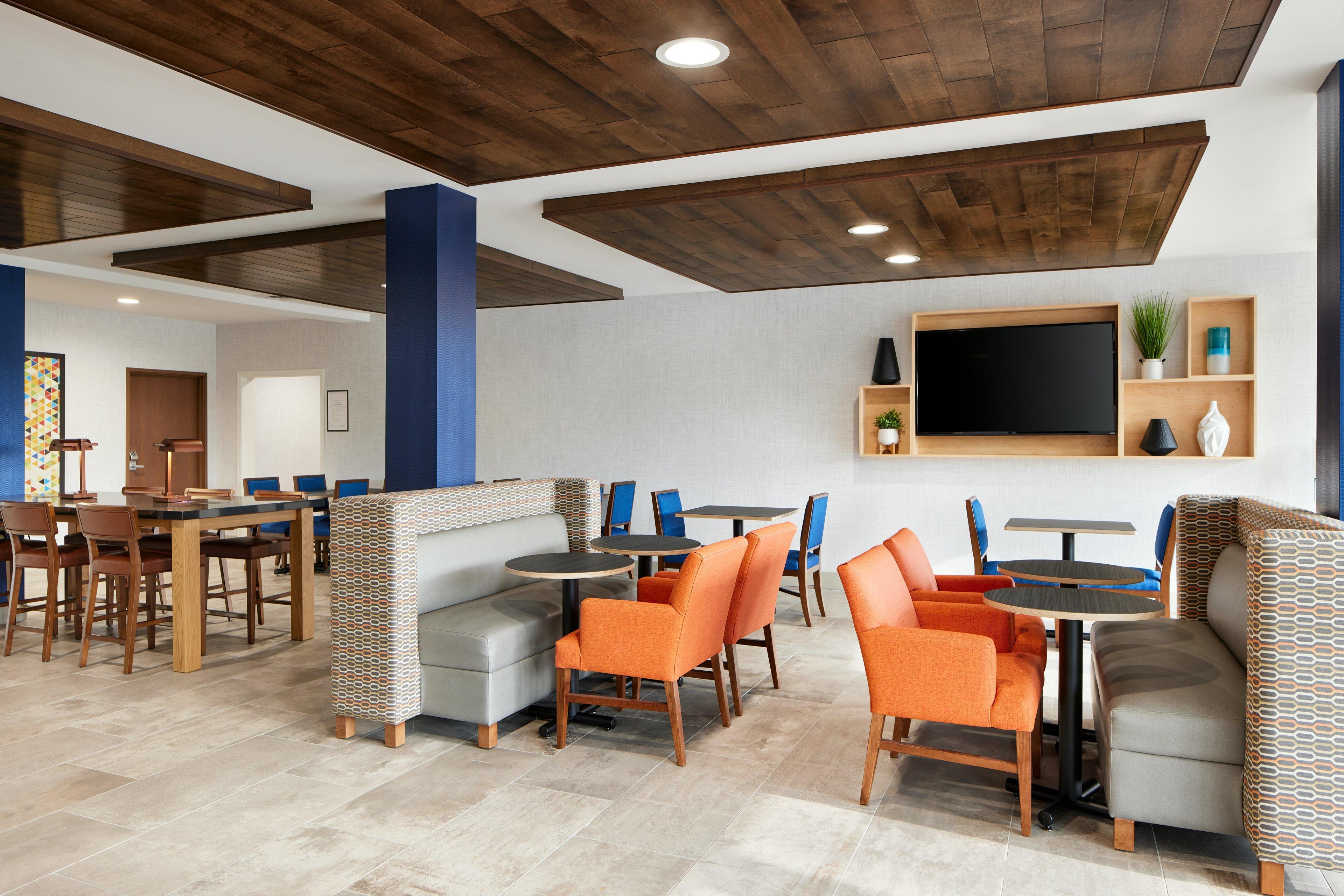 Holiday Inn Express Hotel & Suites Salem By Ihg Exterior photo